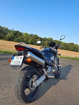 Honda hornet 900 - 7