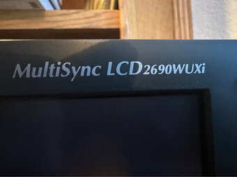 Profesionálny kvalitný 26″ H-IPS monitor NEC MultiSync - 7