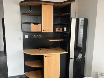 Predám celu kuchyňu ako na foto stavané spotrebiče stvol - 7