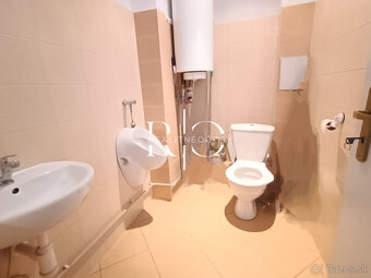 priestor na podnikanie, centrum mesta Kežmarok, 25 m2, prená - 7