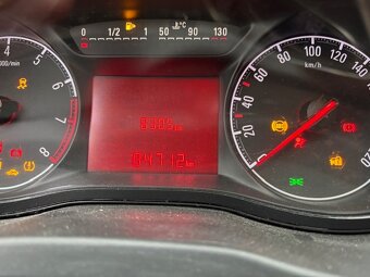 OPEL Corsa - E  /  2016 - 7