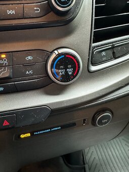 Ford Transit Custom 2,0 D, 9 miestny, Automatická prev. - 7