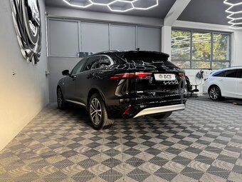 Jaguar F-Pace - 7