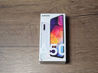 Samsung galaxy A50 biely 128gb pekny stav - 7