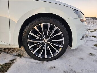 PREDAM SKODA SUPERB 2019 4X4 DSQ - 7