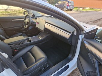 Predám Tesla Model 3 standart - 7