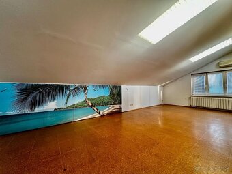 NOVÁ CENA KOŠICE - KRÁSNA - VÝBORNÁ LOKALITA - DVOJGENERAČN - 7