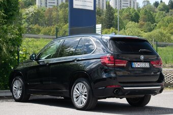 BMW X5 xDrive30d A/T 190KW . - 7