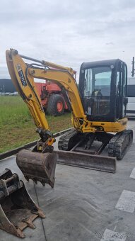 Minibager JCB 8030 - 7