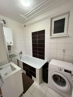 VIVAREAL REZERVOVANÉ 2 izbový byt, výmera 40 m2, balkón, - 7
