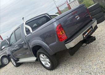 Toyota Hilux 3,0 D-4D AUTOMAT 4X4 126kW nafta automat 127 kw - 7