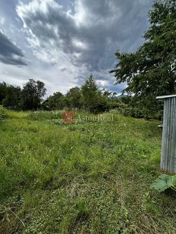 Dvojpodlažný Rodinný Dom na pozemku 786 m2 - Chyžné - 7