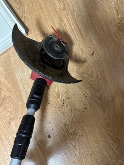 kosacky 2 ks , pila 1 ks, baterie vsetky ks - 7