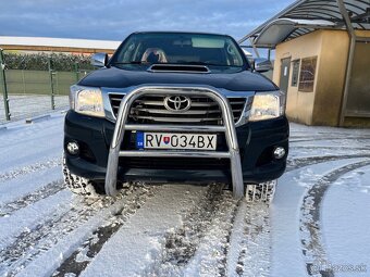 Toyota Hilux - 7