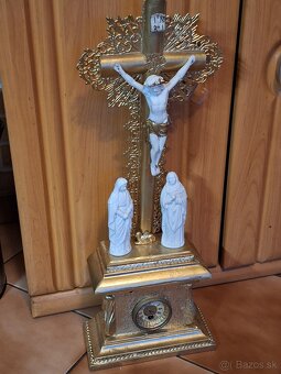 Starý oltár s hodinami - 7