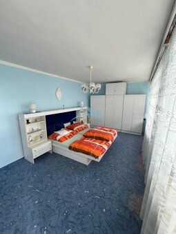 Trojpodlažný rodinný dom v kúpeľnom meste Dudinciach - 7