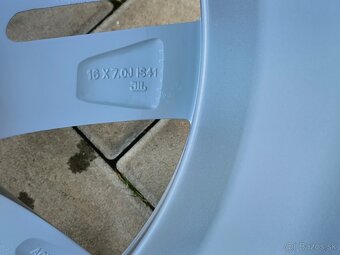 Opel astra 5x105 r16 - 7
