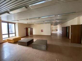 41827-Viacúčelová budova v centre Liptovského Mikuláša - 7