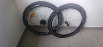 Predám kolesá 20",24",26",28" rôzne druhy s kontrolu, na - 7
