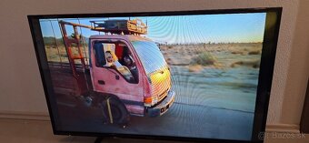 LCD televízor Panasonic 107 cm (42") - 7