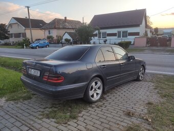 Predám Mercedes e270 - 7