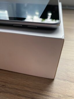 iPad 6generace(2018), 32 GB - 7