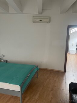 na prenajom 2izb. byt v Komarne, centrum - 7