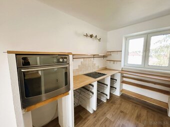 Zvolen, ul. Šoltésovej – priestranný, slnečný 2-izbový byt s - 7