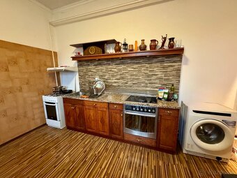 Exkluzívny 5-izbový meštiansky byt v centre Lučenca – 114 m² - 7