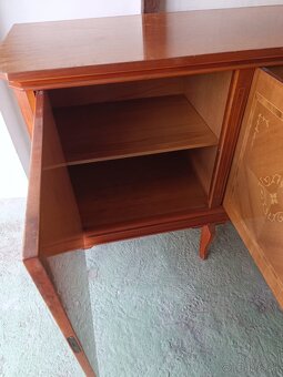 Predám starožitnú komodu - 7