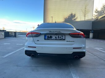 Predám Maserati Quattroporte SQ4 TROFEO 2017 - 7