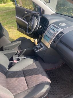 Toyota corolla verso - 7