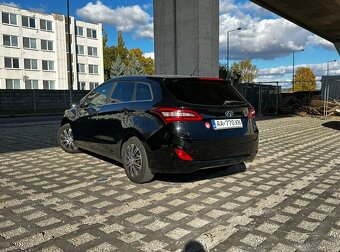 Hyundai i30 Kombi 1.6 CRDi - 7