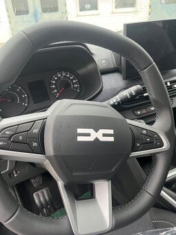 NOVÁ DACIA JOGGER TCE 110 5 miest - 7