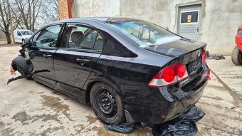 Honda Civic 1,8i - 7
