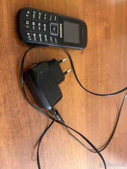Lenovo a tlacitkovy samsung - 7