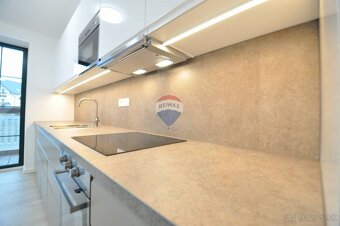 PREDAJ, 2-izbový byt, terasa + záhrada, Stará Lesná, Vysoké  - 7