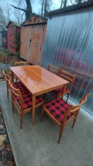Predám veľký roztahovaci stôl a 6 x stoličky. - 7