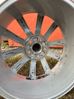 Elektrony orig. Skoda 5x112 R18 Alaris - 7