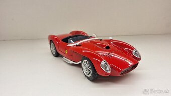 1:18 FERRARI 250 TESTA ROSSA - 7