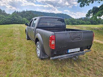 Rozpredám alebo v celku Navara d40 2.5 - 7