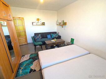 Zaujímavý 3 izb. Humenská (Terasa), OV, LO, 6.p., PS - 7