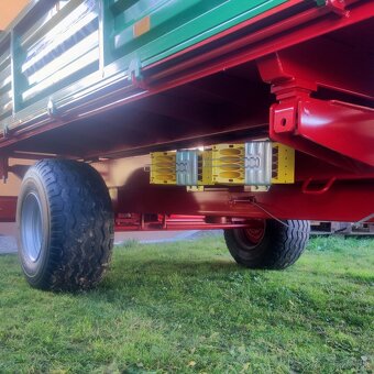 Vlečka, príves za traktor 5-tonový - 7