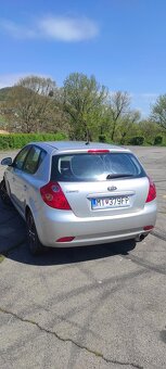 Kia Ceed 2007 1.6 - 7