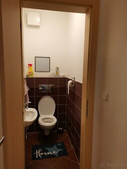 Prenájom veľkej samostatnej izby v 4i byte (dvojka) - 7