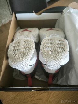 Jordan stay loyal 2, veľ 35.5 - 7