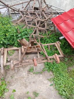 Traktor domácej výroby+príslušenstvo - 7