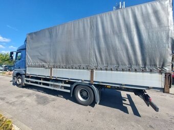 Mercedes Actros - 7