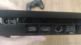 Playstation 4 Slim (1TB), 2 ovládače, 2x FIFA - 7