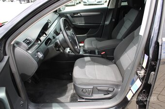Volkswagen Passat 2,0TDi 103 kW Comfortline - 7
